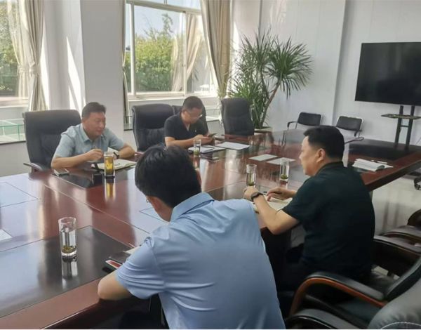 肥城市科技局黨組書記、局長劉傳忠一行蒞臨公司指導工作